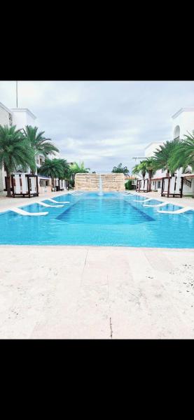 Coqueto apto en Punta Cana frente a la piscina Cap Cana